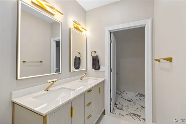 $2,500 | 238 Oriskany Boulevard, Unit 3, Whitestown, NY 13492