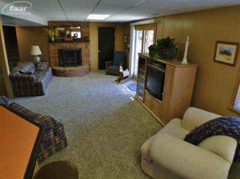 11216 White Lake Road Fenton, MI 48430 - Photo 15 of 28 20397099-14.JPG