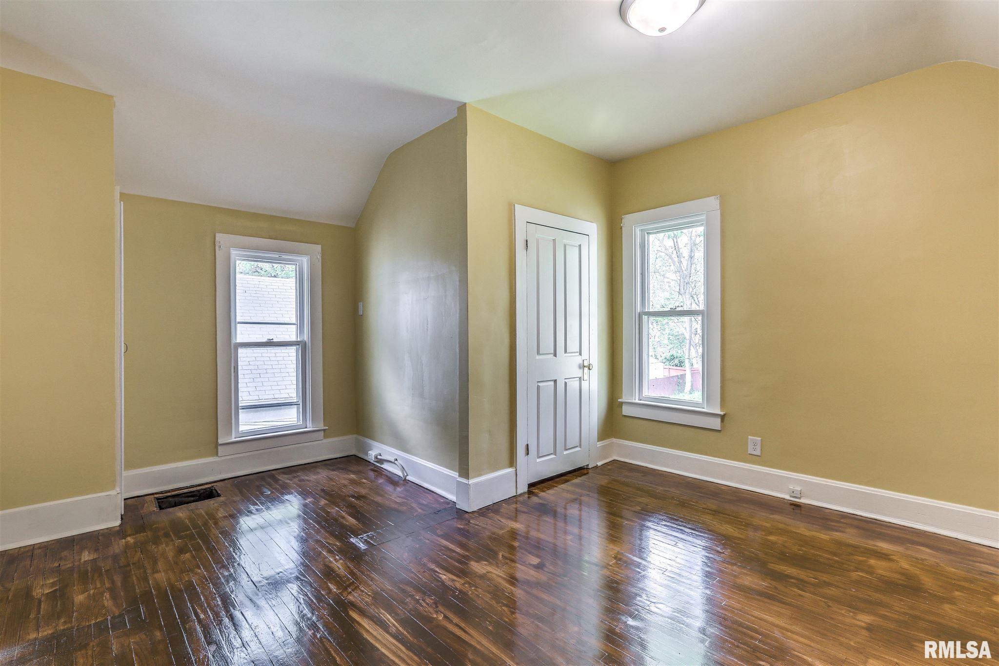 526 South Walnut Street Springfield, IL 62704 - Photo 7 of 9 Gallery Image 7