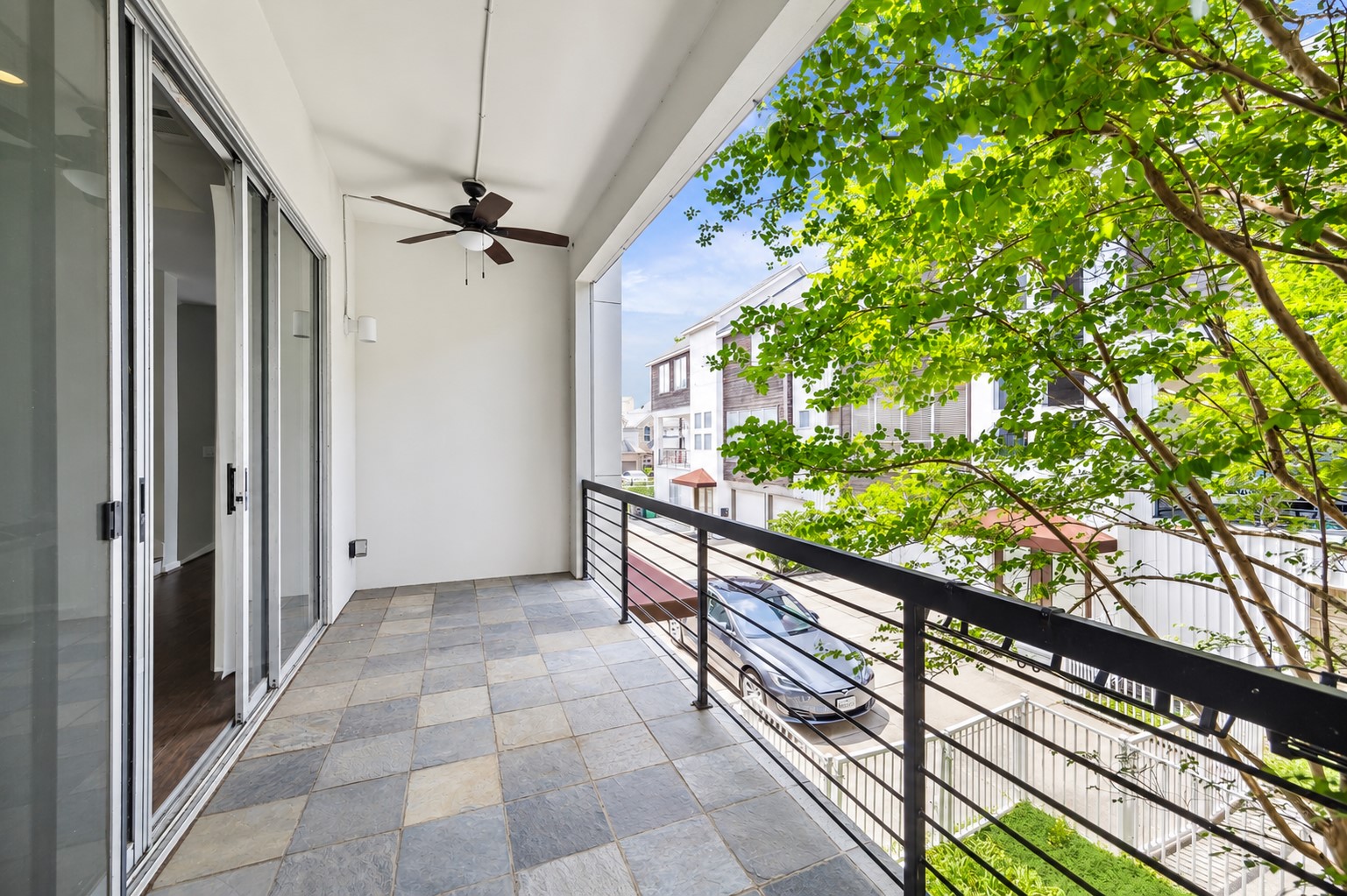 616 Lester Street Houston, TX 77007 - Photo 4 of 25