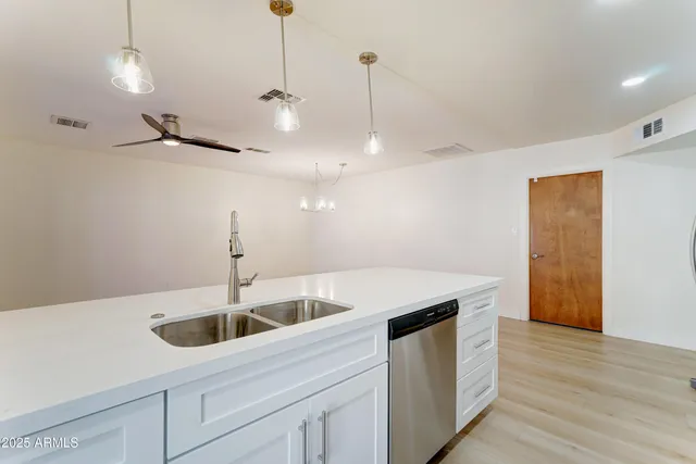 $549,000 | 1938 East Greenway Drive, Tempe, AZ 85282