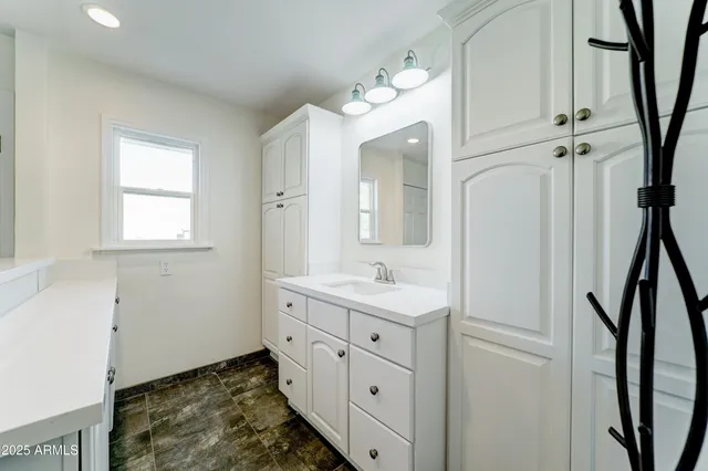 $549,000 | 1938 East Greenway Drive, Tempe, AZ 85282