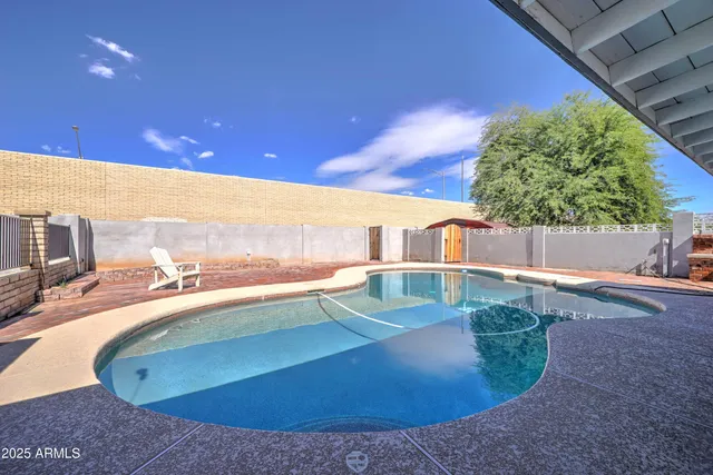 $549,000 | 1938 East Greenway Drive, Tempe, AZ 85282