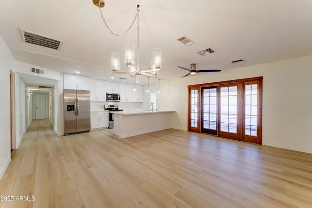 $549,000 | 1938 East Greenway Drive, Tempe, AZ 85282