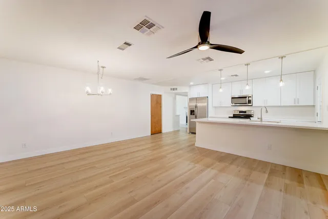 $549,000 | 1938 East Greenway Drive, Tempe, AZ 85282