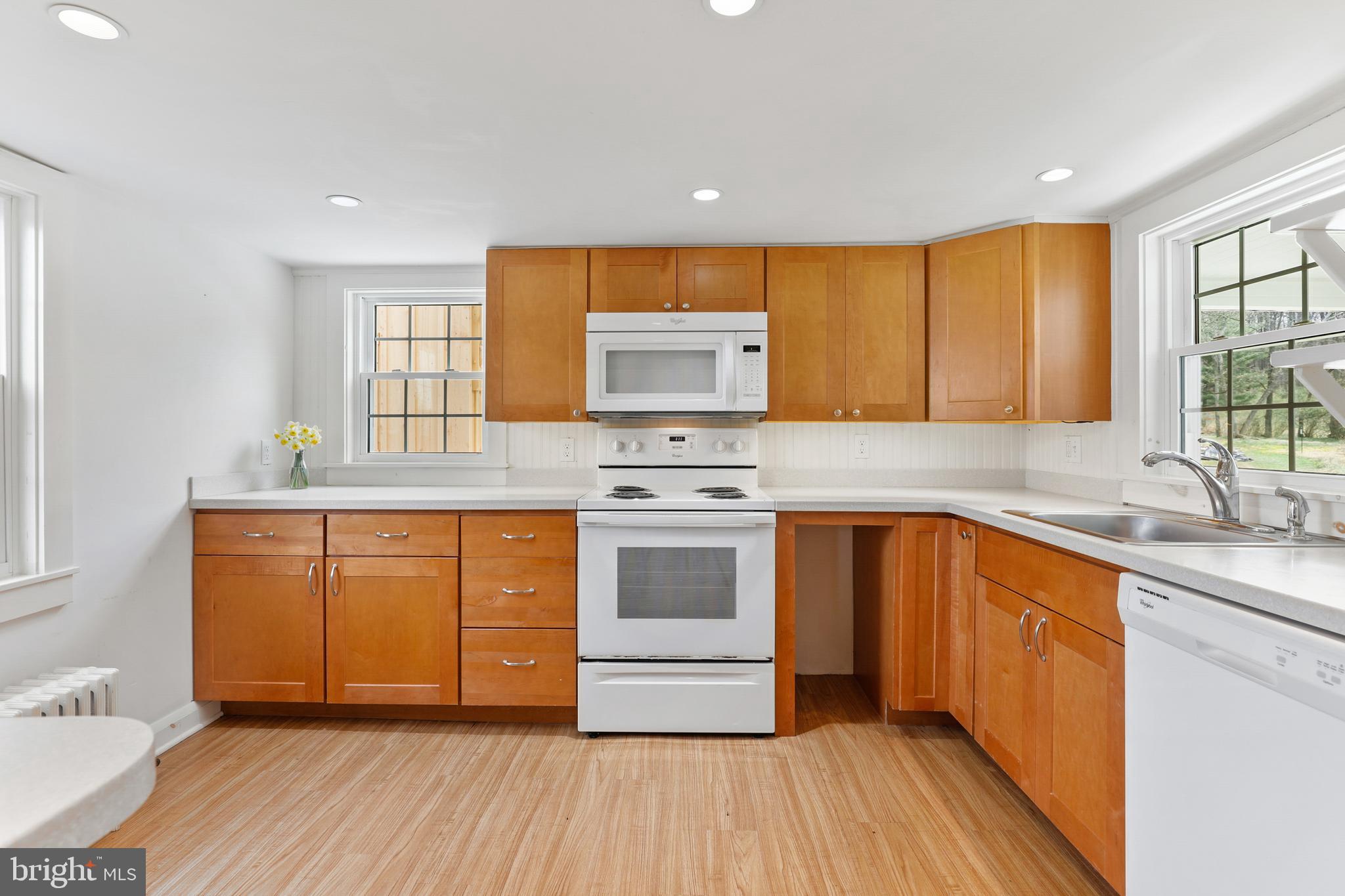 12525 Garrison Forest Road Owings Mills, MD 21117 - Photo 10 of 40 Kitchen