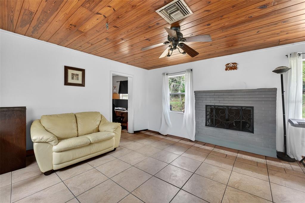 8023 Stone Road Apopka, FL 32703 - Photo 3 of 17