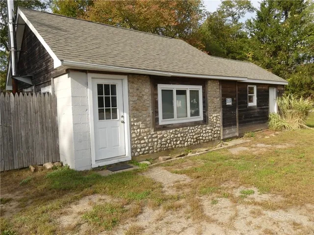 $369,000 | 188 Danielson Pike, Foster, RI 02825