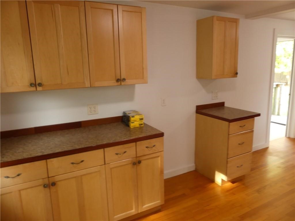 188 Danielson Pike Foster, RI 02825 - Photo 7 of 38