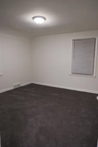 $199,999 | 5273 Hillcrest Street, Grosse Pointe, MI 48236