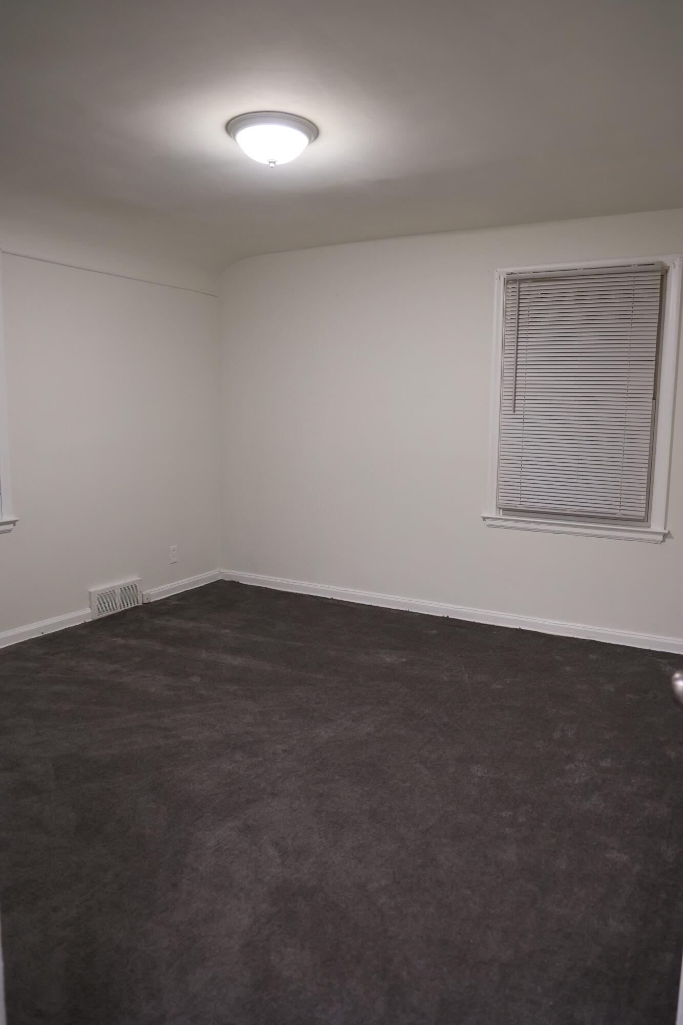 5273 Hillcrest Street Grosse Pointe, MI 48236 - Photo 15 of 30 0X4A1947