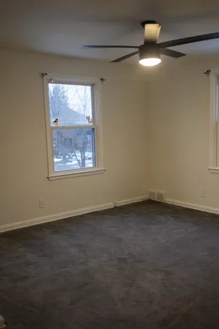 $199,999 | 5273 Hillcrest Street, Grosse Pointe, MI 48236