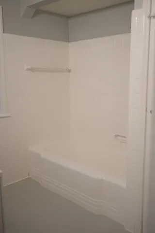 $199,999 | 5273 Hillcrest Street, Grosse Pointe, MI 48236