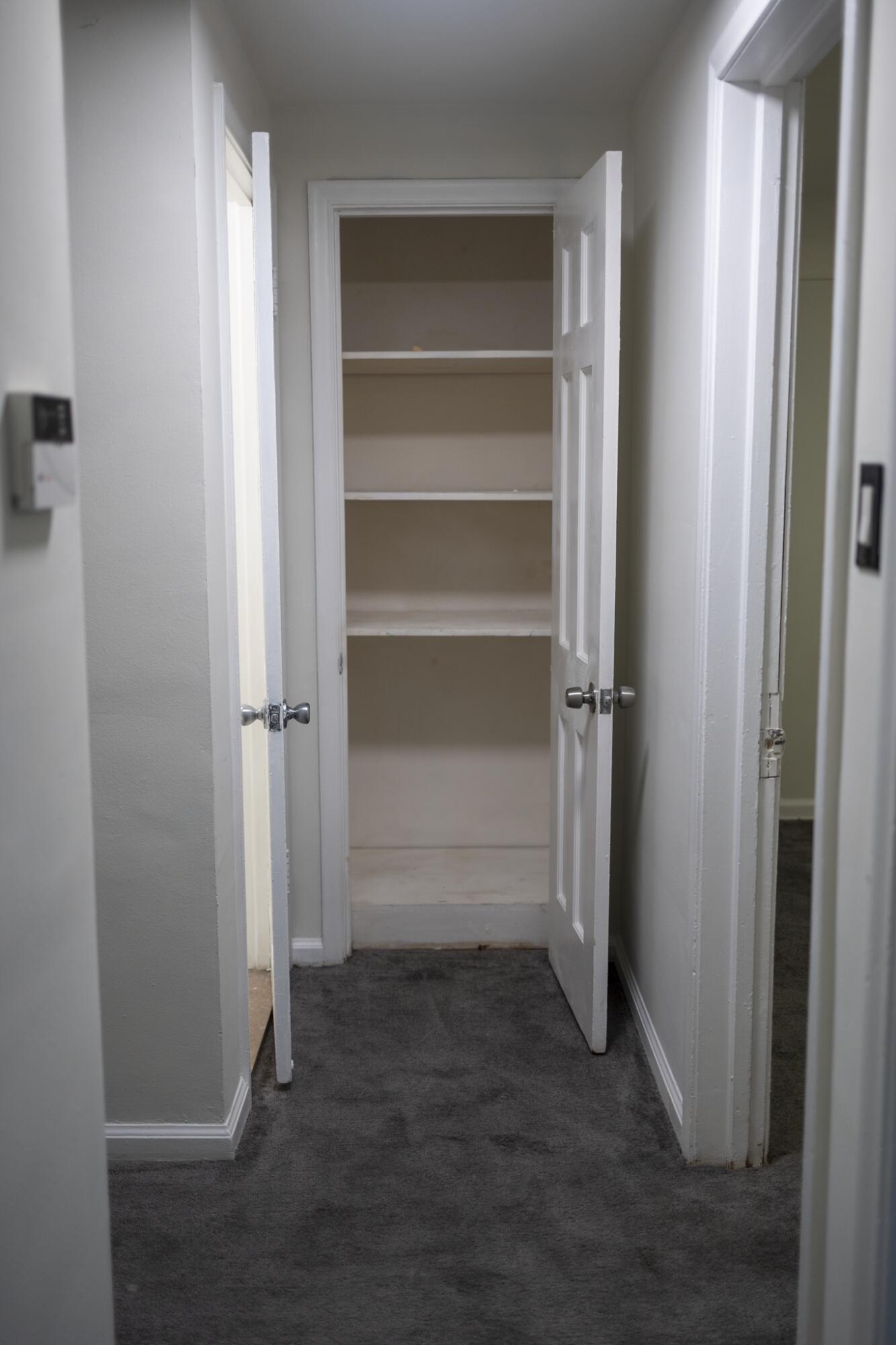 5273 Hillcrest Street Grosse Pointe, MI 48236 - Photo 20 of 30 0X4A1721