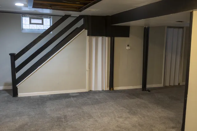 $199,999 | 5273 Hillcrest Street, Grosse Pointe, MI 48236