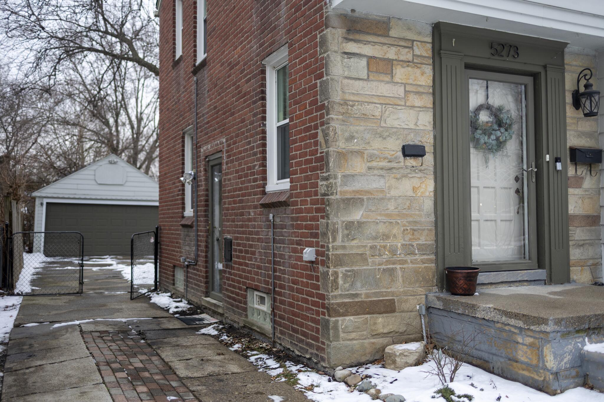 5273 Hillcrest Street Grosse Pointe, MI 48236 - Photo 27 of 30 0X4A1729