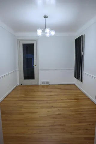 $199,999 | 5273 Hillcrest Street, Grosse Pointe, MI 48236