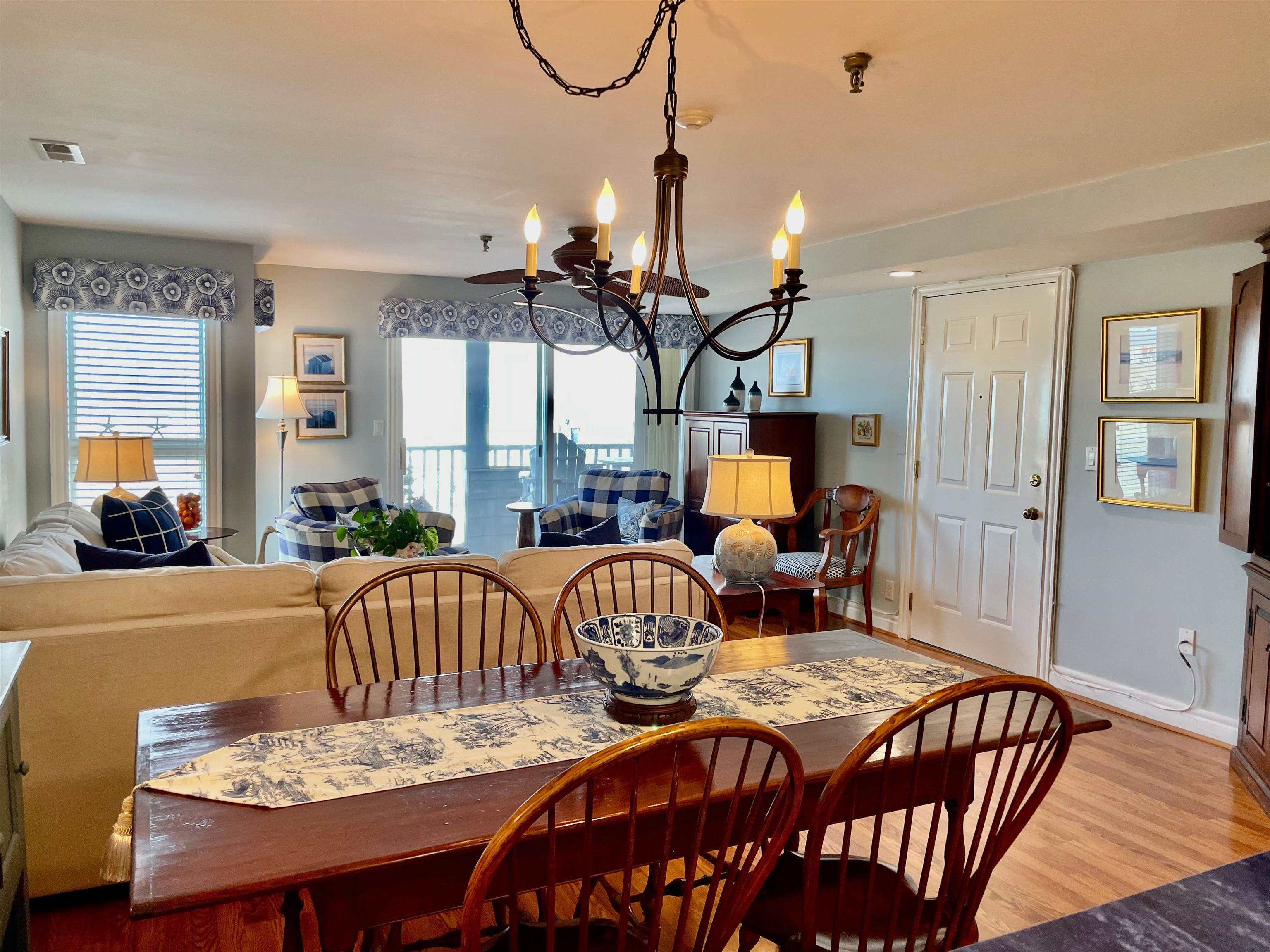 591 Ocean Boulevard, Unit 2 Hampton, NH 03842 - Photo 3 of 32