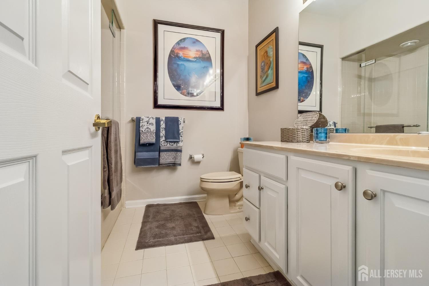 4 Trent Road Monroe Township, NJ 08831 - Photo 22 of 32