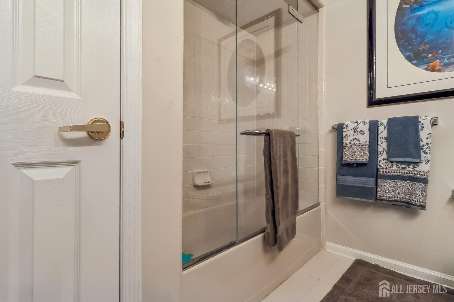 4 Trent Road Monroe Township, NJ 08831 - Photo 24 of 32