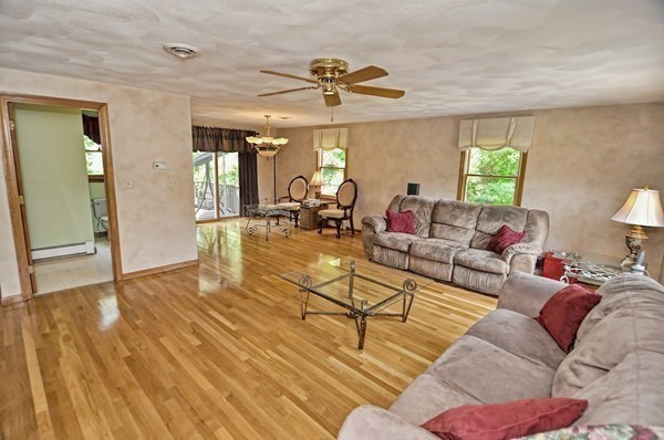 6 Liberty Road Medfield, MA 02052 - Photo 9 of 16 Gallery Image 9