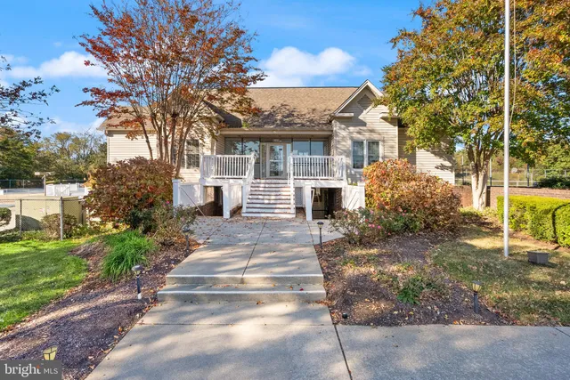 $2,700 | 6905 B Keyser Way, Alexandria, VA 22310