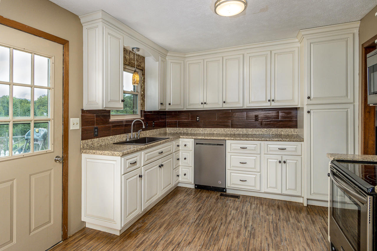 1021 Main Street Bean Station, TN 37708 - Photo 30 of 38 Interior-5