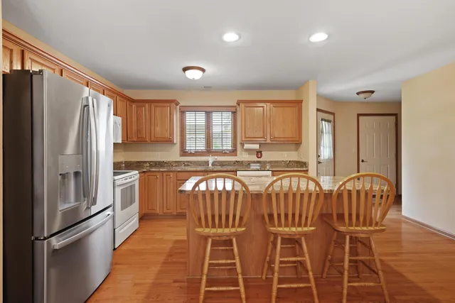 $439,900 | 9143 Prairie Village Drive, Pleasant Prairie, WI 53142