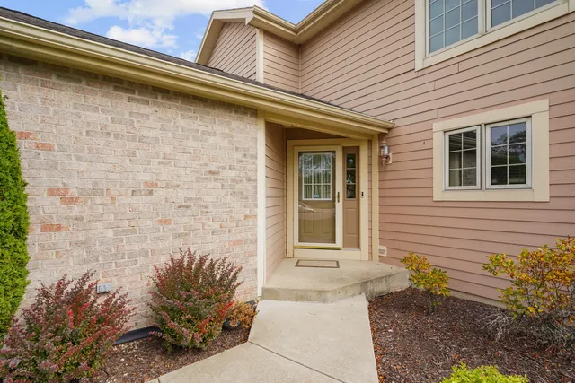 $439,900 | 9143 Prairie Village Drive, Pleasant Prairie, WI 53142