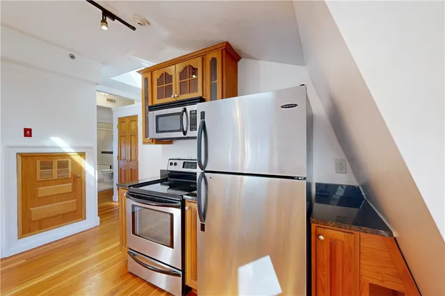 $2,200 | 54 Halsey Street, Unit 6, Providence, RI 02906