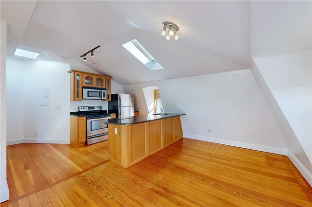 $2,200 | 54 Halsey Street, Unit 6, Providence, RI 02906