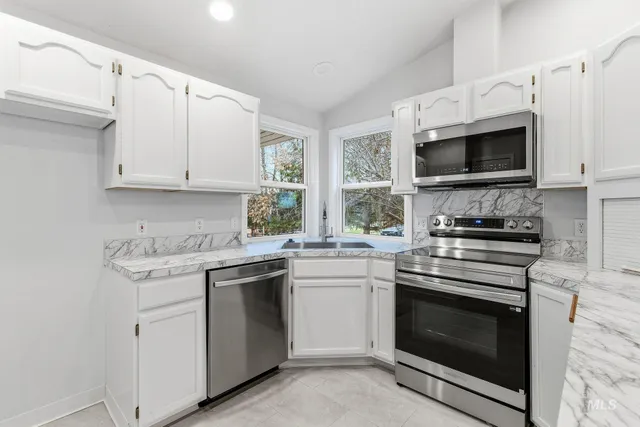 $659,900 | 8911 West Victory Road, Boise, ID 83709