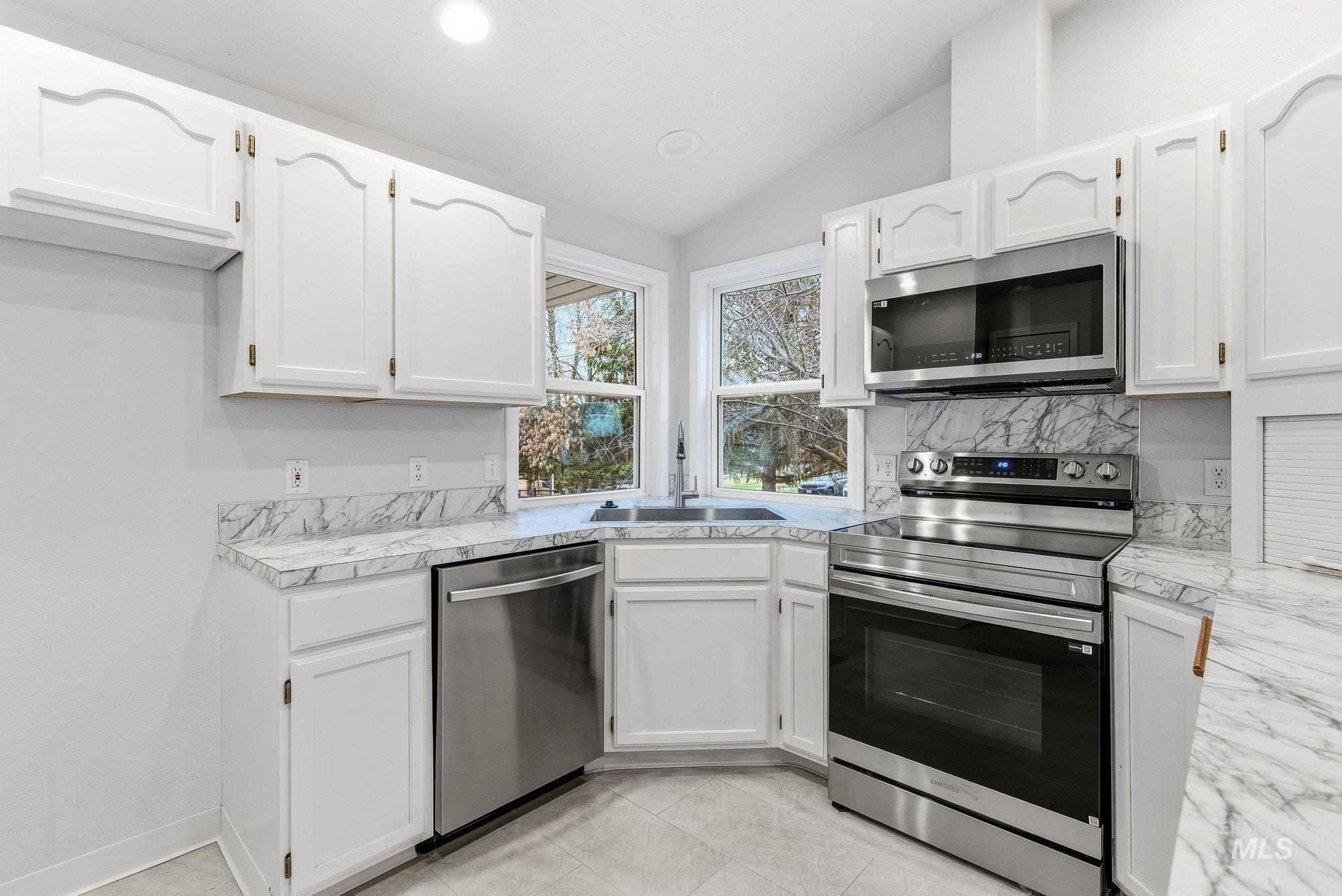 8911 West Victory Road Boise, ID 83709 - Photo 12 of 44