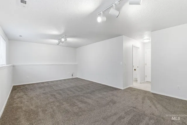 $659,900 | 8911 West Victory Road, Boise, ID 83709