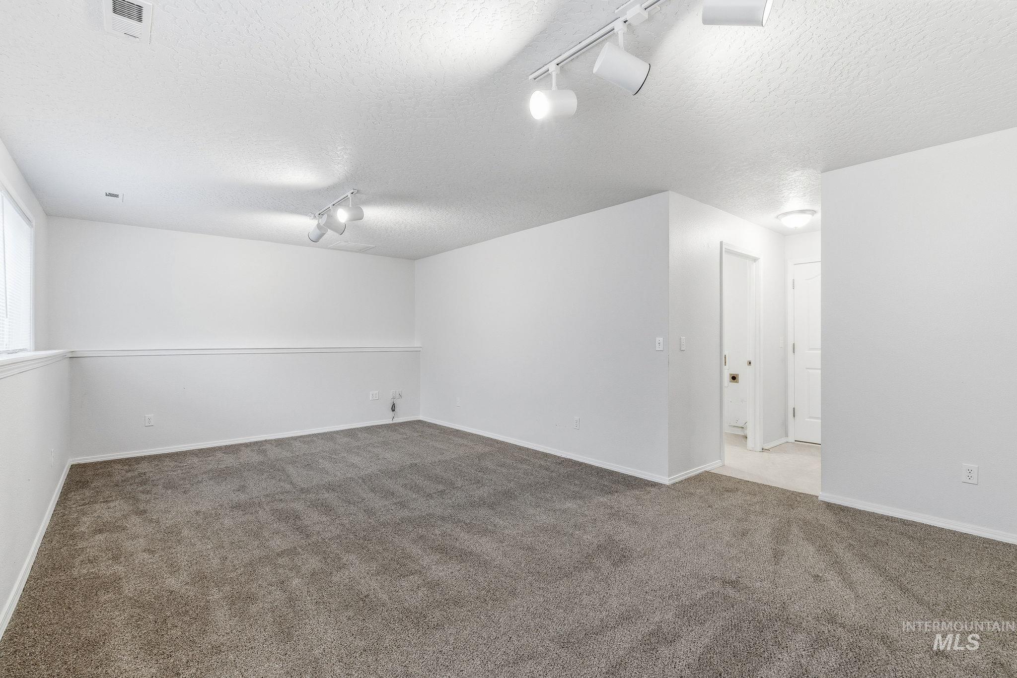 8911 West Victory Road Boise, ID 83709 - Photo 29 of 44