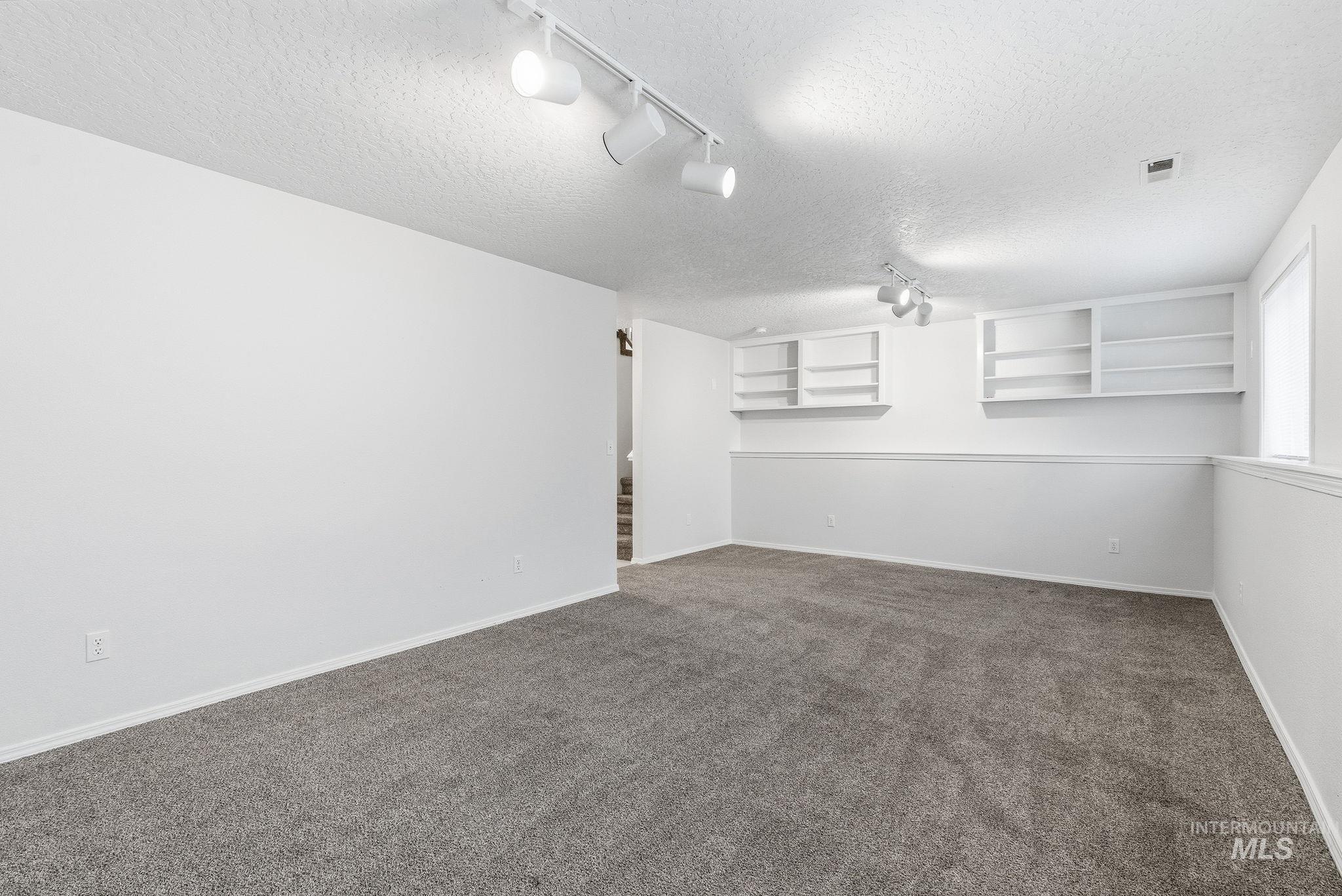 8911 West Victory Road Boise, ID 83709 - Photo 30 of 44