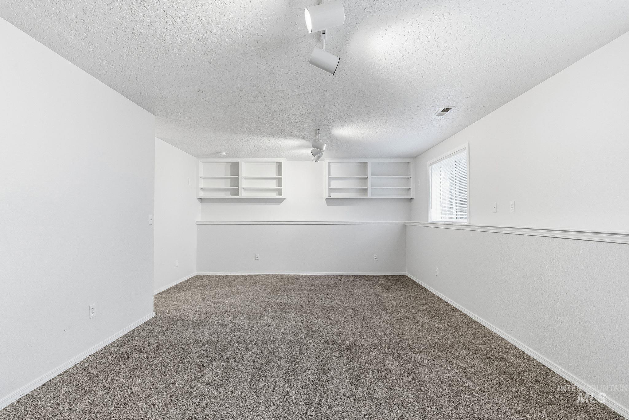 8911 West Victory Road Boise, ID 83709 - Photo 31 of 44