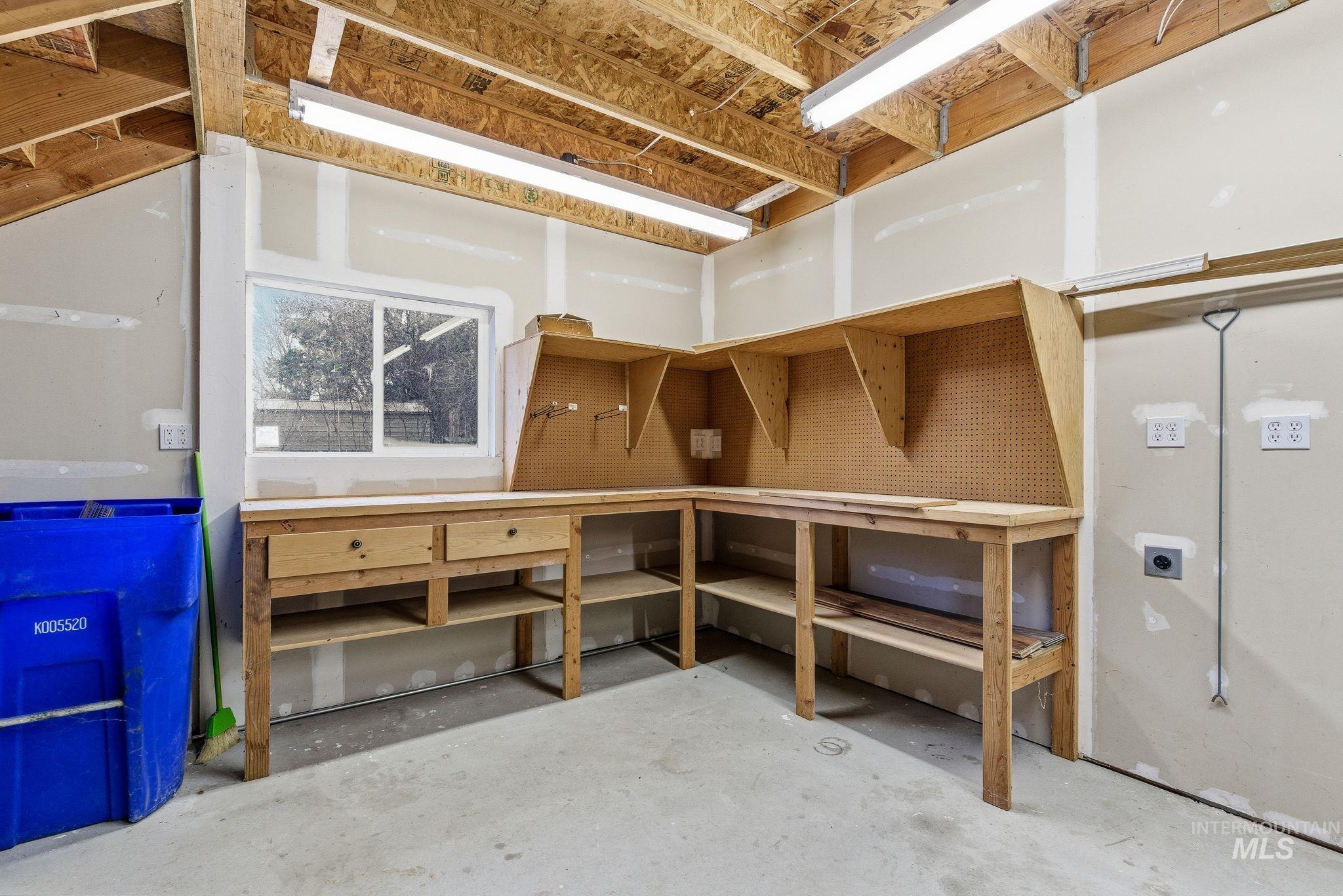 8911 West Victory Road Boise, ID 83709 - Photo 39 of 44