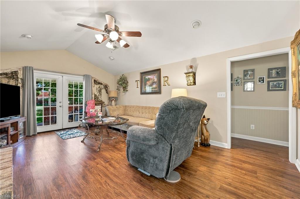 516 Old Embler Road Thomasville, NC 27360 - Photo 6 of 27 Gallery Image 6