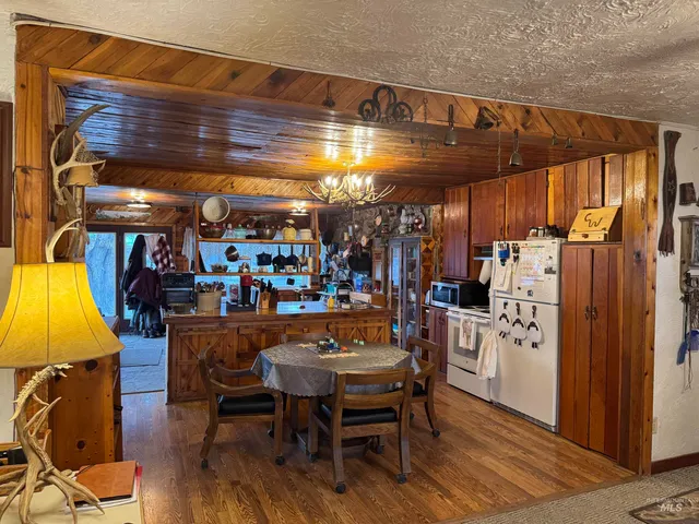 $999,000 | 1164 East 4150 North, Buhl, ID 83316