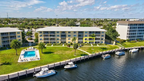 $2,950 | 330 North Federal Highway, Unit 211, Deerfield Beach, FL 33441