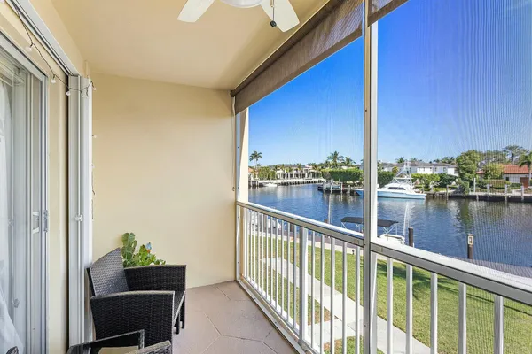 $2,950 | 330 North Federal Highway, Unit 211, Deerfield Beach, FL 33441