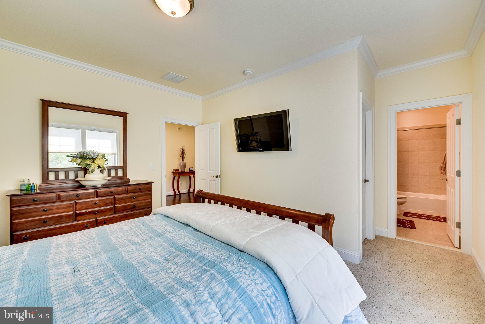 1705 Besley Road Vienna, VA 22182 - Photo 26 of 64