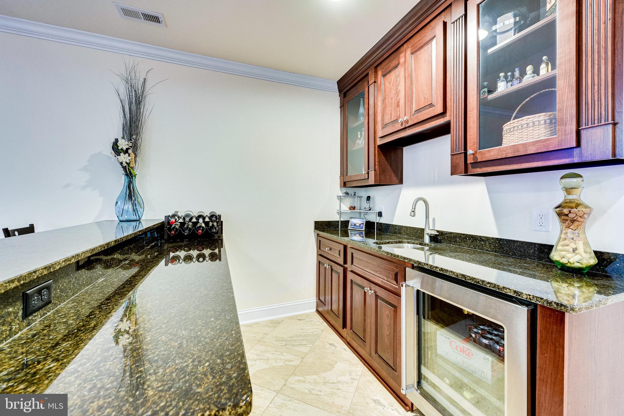 1705 Besley Road Vienna, VA 22182 - Photo 47 of 64