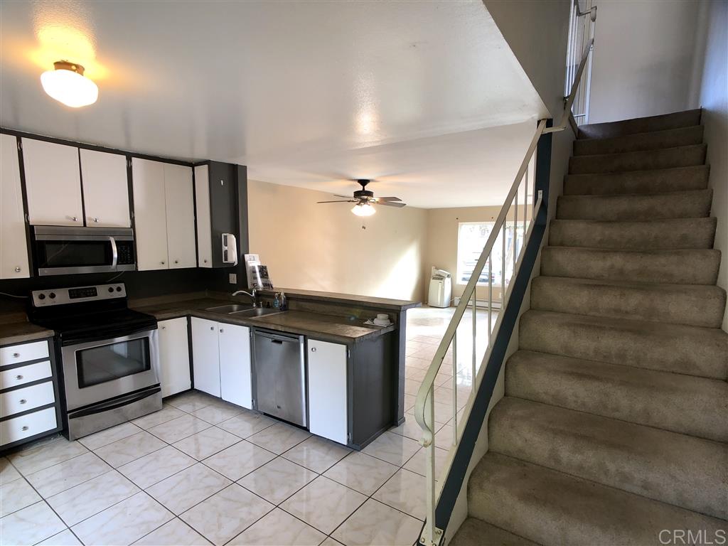 448 Ridgeway Court Spring Valley, CA 91977 - Photo 3 of 17