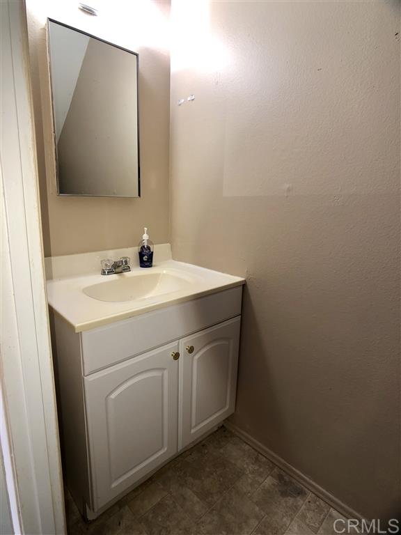 448 Ridgeway Court Spring Valley, CA 91977 - Photo 6 of 17
