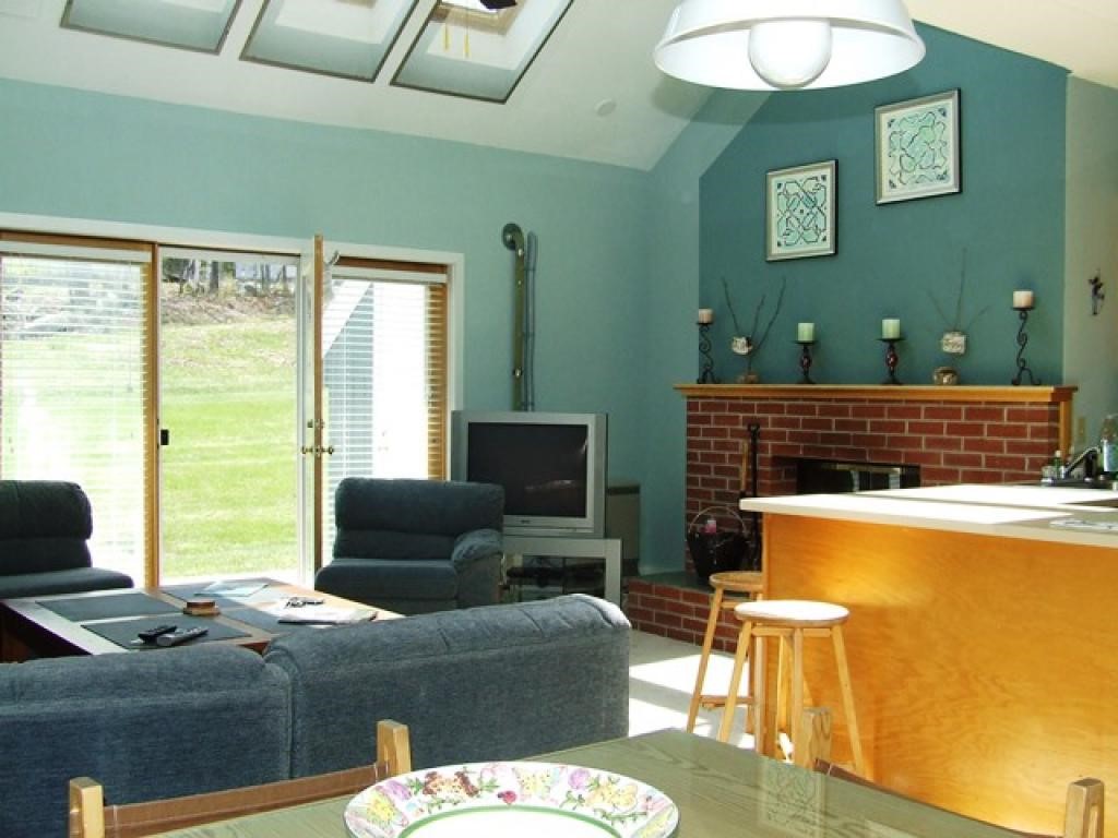 35 Tenney Brook Road, Unit 4 Plymouth, NH 03264 - Photo 2 of 24 Gallery Image 2