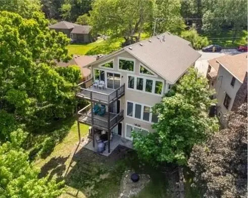 $659,999 | 14 Emerald Shore Drive, Lake Tapawingo, MO 64015