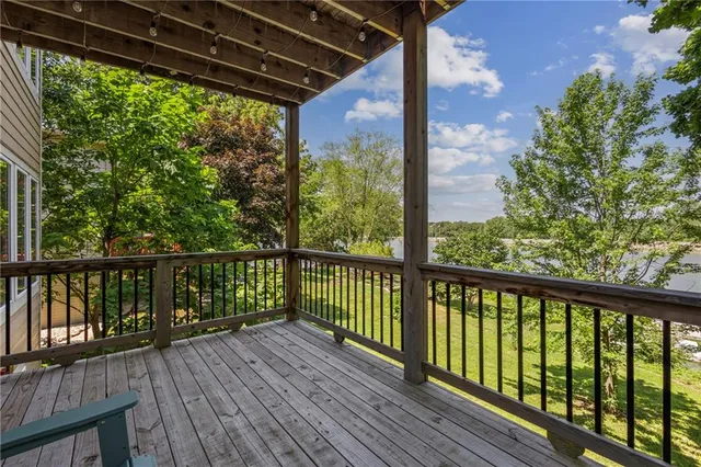 $659,999 | 14 Emerald Shore Drive, Lake Tapawingo, MO 64015