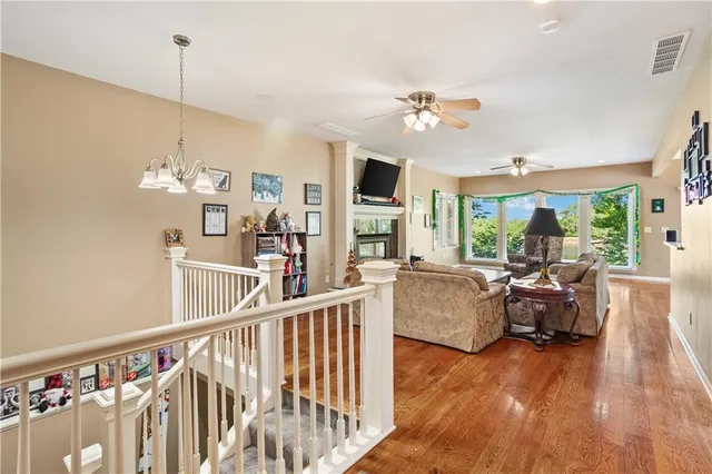 $659,999 | 14 Emerald Shore Drive, Lake Tapawingo, MO 64015